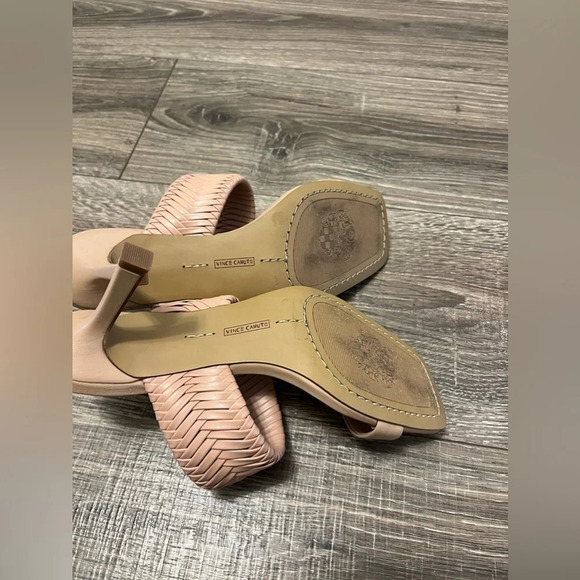 Vince Camuto Emoelee Sandal, Dark Bluff Leather, Womens Size 7.5 - Picture 2 of 3